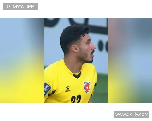 约旦门将扑救日本点球挥拳庆祝却意外送球入网引发全场惊讶